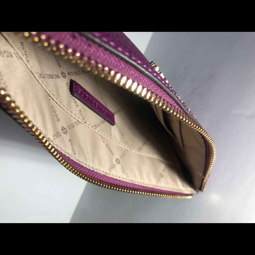 Michael Kors pomegranate clutch - Picture 5 of 6